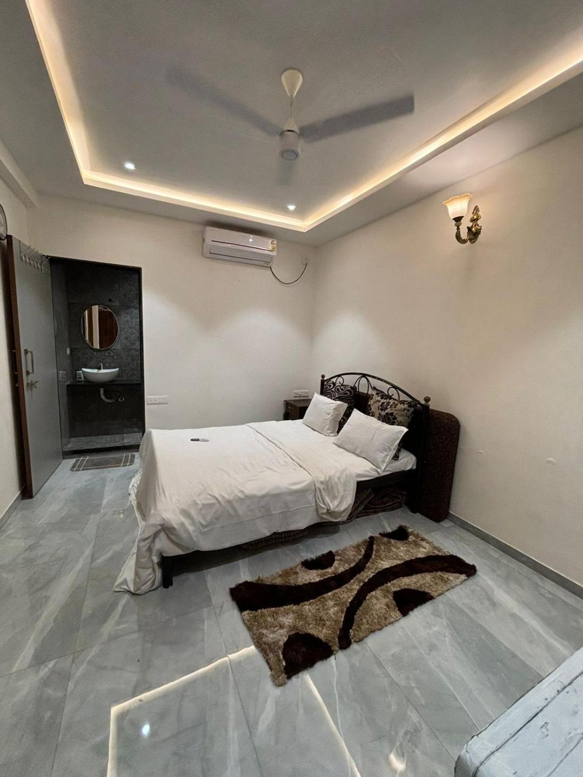 Ll Golden Leaf Ll 3Bhk Ll Ac Ll Villa โลนาวาลา ภายนอก รูปภาพ